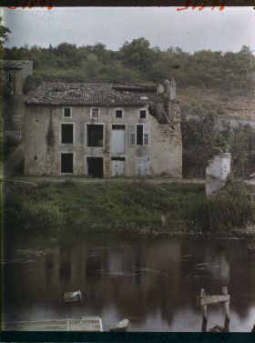 Image représentant France, Thiaucourt, Ruines le long du Rupt de Mad