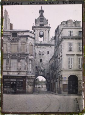 Image représentant La Tour de l'Horloge, vue depuis la rue de Paris