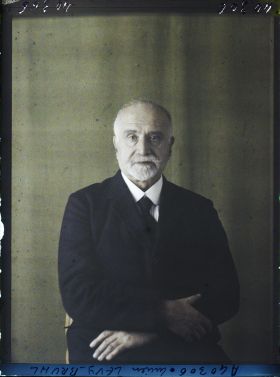 Image représentant Monsieur  https://musee-albert-kahn.s-museum.fr/home/NWQ2OTAwYzNmYjZlZTk1ZWQwODJmMjY4L2dlbmVyaWMtbm90aWNlLXRhYi9hdXRob3JpdHkvNjE3YTc5ZjVjZjhiODk2OGIzMzM3ZDIx/5d6900c3fb6ee95ed082f268/generic-notice-tab/authority/617a79ebcf8b8968b3337277 Lucien Lévy-Bruhl