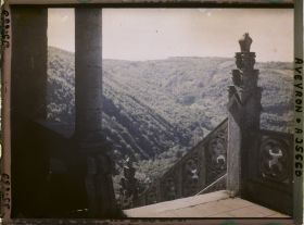 Image représentant La rampe d'escalier de l'église Saint-Jean