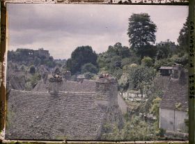 Image représentant Le Château vu de la route de Caen