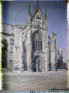 Image représentant Ensemble du portail du transept sud de la basilique Saint-Rémi