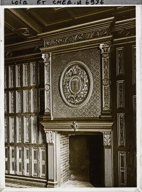 Image représentant La cheminée de la salle des états généraux