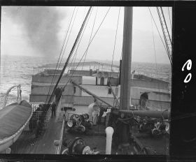Image représentant Les ponts supérieurs et les passerelles de la partie arrière du bâteau