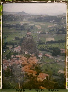 Image représentant Le Rocher Saint-Michel d'Aiguilhe pris depuis le rocher Corneille