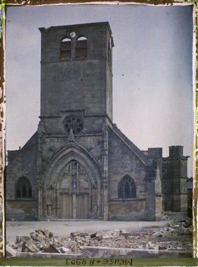 Image représentant France, Révigny, L'Eglise vue de face