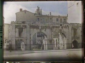 Image représentant Porte d'Arles dite d'Auguste
