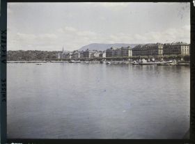 Image représentant La rade, le Léman, le quai Gustave-Ador et le quartier des Eaux-Vives