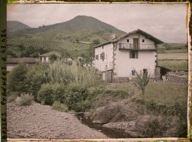 Image représentant France, Bidarray, Fermes dans la Vallée de la Nive