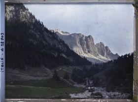 Image représentant Vue des hauteurs du village (Plan de Graba) vers le massif de la Stella (Groupo di Sella ou Sellagruppe)