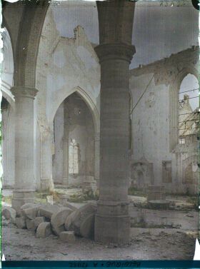 Image représentant Belgique, Loo, L'Eglise, Intérieur