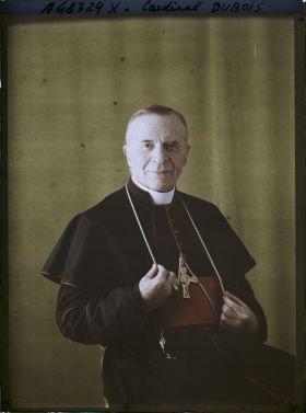 Image représentant Le  https://musee-albert-kahn.s-museum.fr/home/NWQ2OTAwYzNmYjZlZTk1ZWQwODJmMjY4L2dlbmVyaWMtbm90aWNlLXRhYi9hdXRob3JpdHkvNjE3YTc5ZjVjZjhiODk2OGIzMzM3ZDIx/5d6900c3fb6ee95ed082f268/generic-notice-tab/authority/617a79eacf8b8968b3336541 Cardinal Dubois