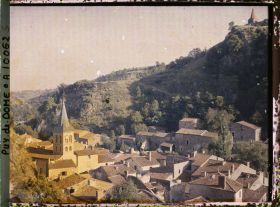 Image représentant France, St Floret, Vue d'ensemble sur le Village
