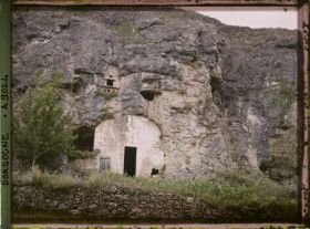 Image représentant Périgord, Bourzac, Vallée de la Couze, maison de troglodites