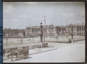 Image représentant La place de la Concorde décorée pour les fêtes de la Victoire des 13 et 14 juillet
