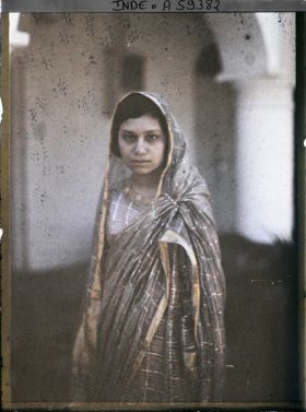Image représentant Portrait de jeune fille du Punjab en tenue de fête