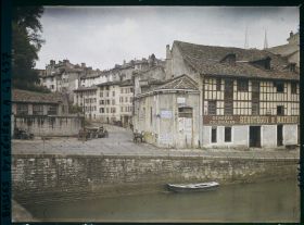 Image représentant France, Bayonne, Le Coin des quais et de la rue Tour de Sault