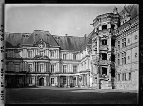 Image représentant L'escalier du château