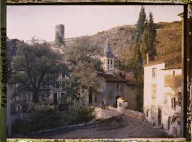 Image représentant France, St Floret, La place du Pont