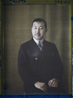 Image représentant https://musee-albert-kahn.s-museum.fr/home/NWQ2OTAwYzNmYjZlZTk1ZWQwODJmMjY4L2dlbmVyaWMtbm90aWNlLXRhYi9hdXRob3JpdHkvNjE3YTc5ZjVjZjhiODk2OGIzMzM3ZDIx/5d6900c3fb6ee95ed082f268/generic-notice-tab/authority/617a79ebcf8b8968b333735b Le Vicomte Matsudaira