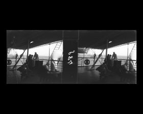 Image représentant Les passagers des 1eres classes se distrayant à l'arrière du pont supérieur