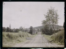 Image représentant France, Les Islettes (Meuse) (1427h), Entrée des Islettes par la route du Claon