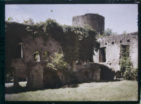 Image représentant France, Villandrant, Château du Pape Clément V