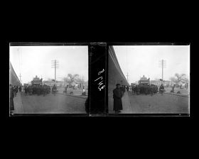 Image représentant Un cortège funéraire de trente-deux porteurs le long du mur nord de la ville impériale