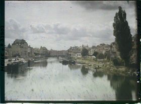 Image représentant France, Verdun, La Meuse, vue prise du Pont Chaussée vers l'Amont