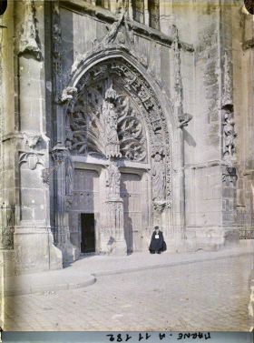 Image représentant Le portail du transept sud de la basilique Saint-Rémi
