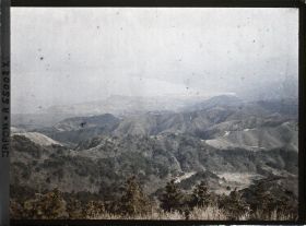 Image représentant Le lac Biwa et la plaine de la ville d'Ôtsu depuis le mont Hiei