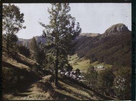 Image représentant France, Mont-Dore, Vue prise vers le fond de la Vallée - au fond, le Sancy