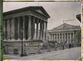 Image représentant La Maison carrée et le théâtre municipal