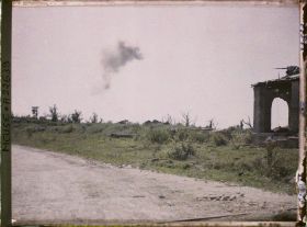 Image représentant France, Marre, Eclatements d'Obus