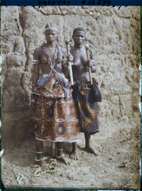 Image représentant Deux féticheuses du Tonnerre ou Hèbiôssô